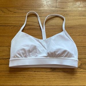 Lululemon White Flow Y Nula Bra *Light Support, A-C Cups